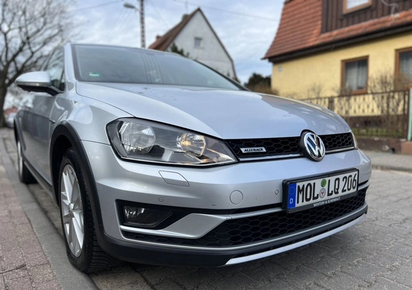 Volkswagen Golf cena 47500 przebieg: 182000, rok produkcji 2016 z Łobez małe 172
